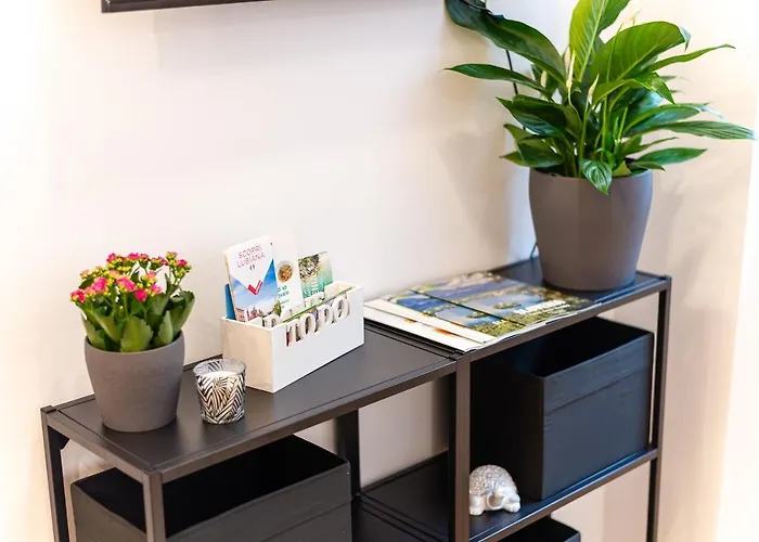 Апартаменты Loni's Place